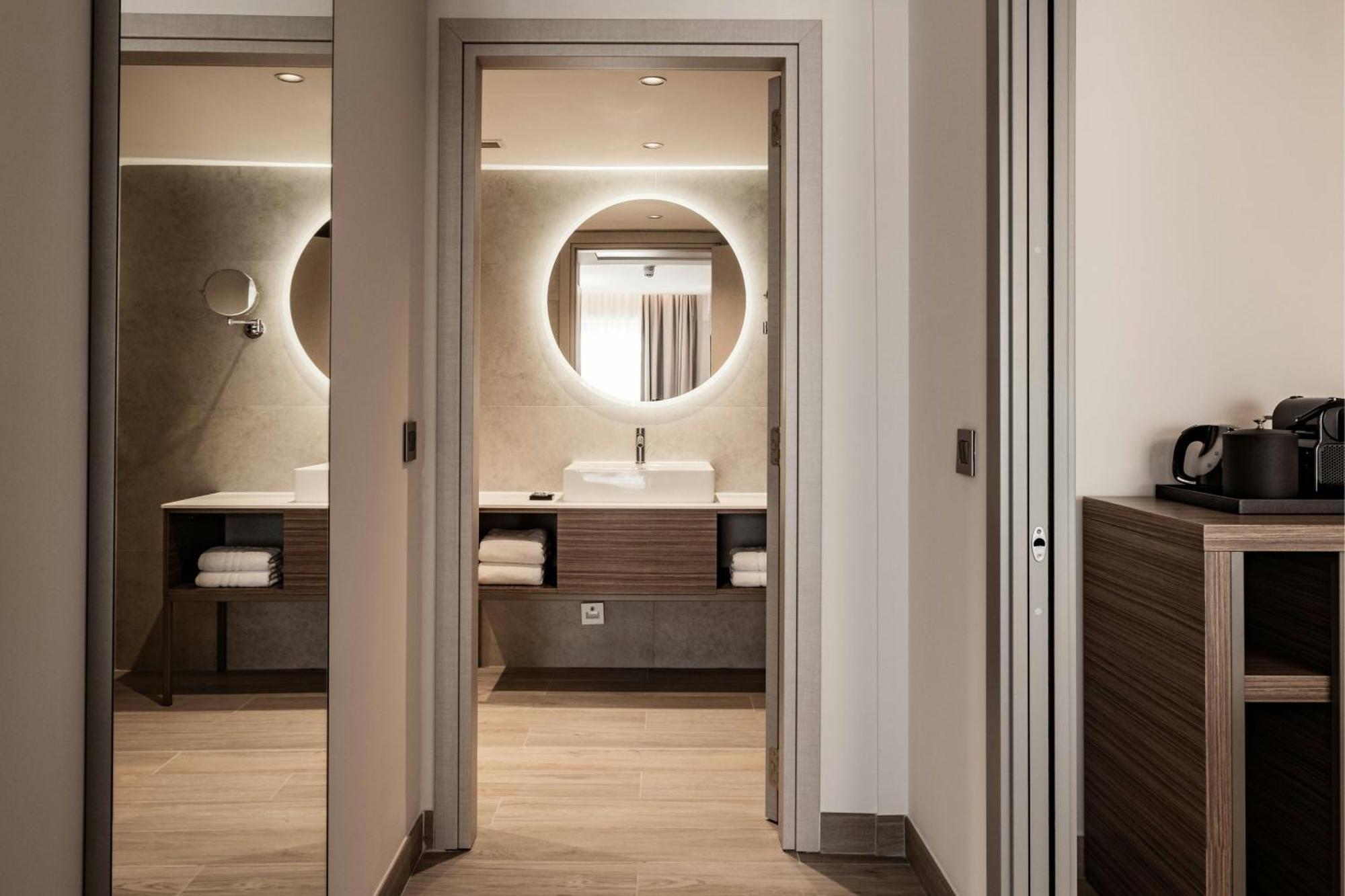 Ac Hotel By Marriott St Julian'S Saint Julian's Екстер'єр фото